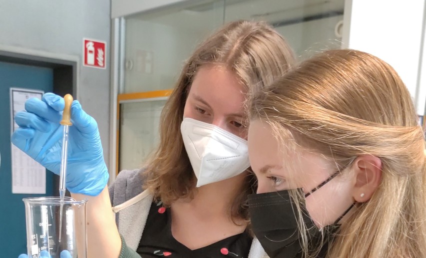 © Zentrum für Chemie © Zentrum für Chemie