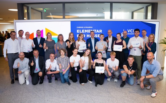 Gemeinsam mit Provadis ehrt der VCI Hessen vier hessische MINT-Schulen.