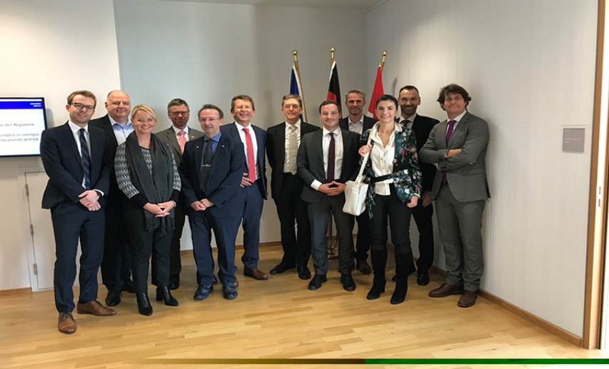 Die Teilnehmer des Umweltlunch trafen sich in Brüssel mit Vertretern der EU-KOM © hessische Landesvertretung, Brüssel