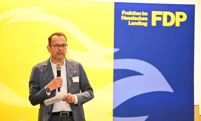 Dr. Joachim Kreysing, Geschäftsführer der Infraserv GmbH & Co. Höchst KG und Vorstandsvorsitzender des VCI Hessen, beim FDP-Wirtschaftskongress 2026. &copy; Freie Demokraten im Hessischen Landtag