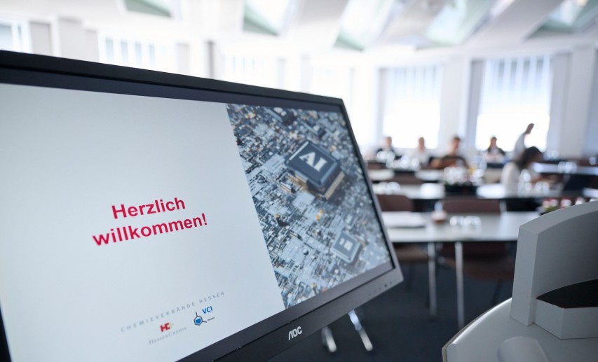 Beim FORUM Kommunikation am 6. Mai 2025 stand Künstliche Intelligenz im Mittelpunkt. © Ivgenia Möbus Beim FORUM Kommunikation am 6. Mai 2025 stand Künstliche Intelligenz im Mittelpunkt. © Ivgenia Möbus