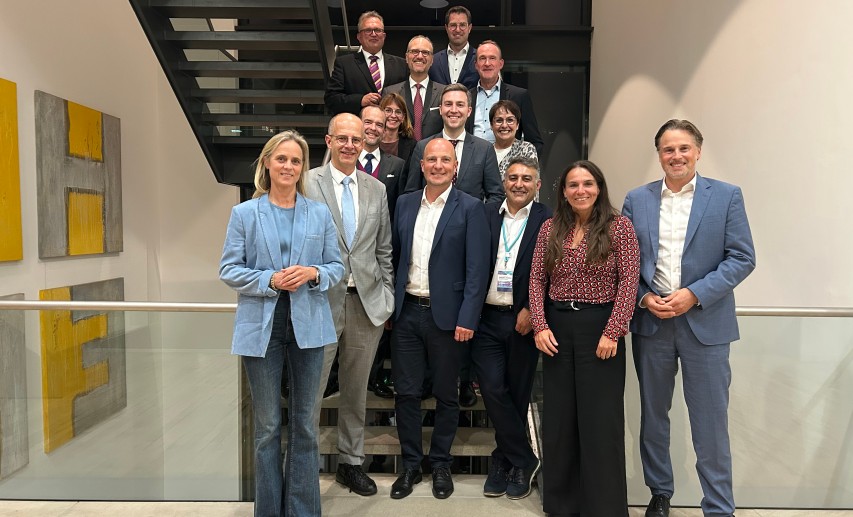 Der Vorstand und die Geschäftsführung des VCI Hessen im Gespräch mit hessischen CDU-Bundestagsabgeordneten am 24. September 2025. © VCI Hessen Der Vorstand und die Geschäftsführung des VCI Hessen im Gespräch mit hessischen CDU-Bundestagsabgeordneten am 24. September 2025. © VCI Hessen