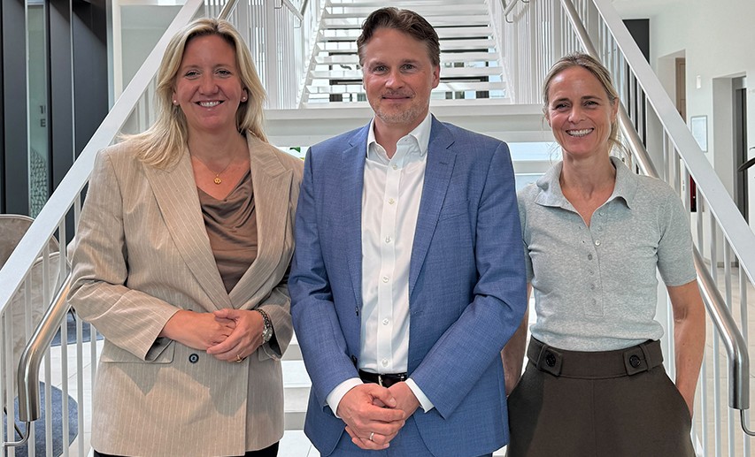 Ines Claus, Vorsitzende der CDU-Fraktion im Hessischen Landtag, Richard Engelhard, Geschäftsführer von Engelhard Arzneimittel und Vorsitzender des BPI-Landesverbands Hessen, Rheinland-Pfalz und Saarland, sowie Sula Lockl, Geschäftsführerin des BPI-Landesverbands und des VCI Hessen sprachen über verlässliche Rahmenbedingungen für die mittelständische Pharmaindustrie. &copy; Engelhard