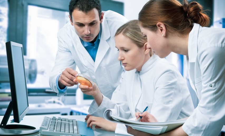 Der Unionsrahmen für staatliche Beihilfen zur Förderung von Forschung, Entwicklung und Innovation hat erhebliche Bedeutung für die Zusammenarbeit der Unternehmen der chemisch-pharmazeutischen Industrie mit der Wissenschaft. - Bild: © Alexander Raths - Fotolia Der Unionsrahmen für staatliche Beihilfen zur Förderung von Forschung, Entwicklung und Innovation hat erhebliche Bedeutung für die Zusammenarbeit der Unternehmen der chemisch-pharmazeutischen Industrie mit der Wissenschaft. - Bild: © Alexander Raths - Fotolia