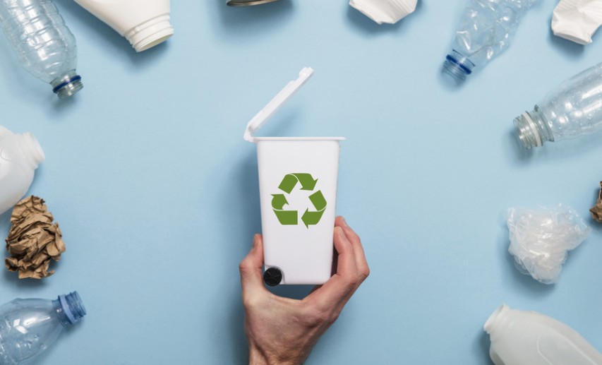 Through a holistic recycling waste can be avoided, and non-fossil raw materials, including recycled raw materials, can be used as a carbon source keeping them in a qualitatively high and long-lasting cycle. © ink-drop/adobe.stock.com