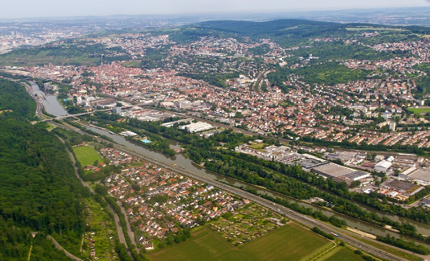 Der VCI-Leitfaden hilft bei der Ermittlung von Immissionsrichtwerten in "Gemengelagen" © Jürgen Fälchle - Fotolia.com