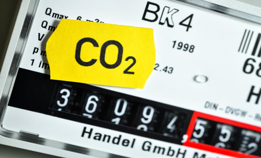 Die Bundesregierung hat einen CO2-Preis für die Emissionen beschlossen, die bei der Nutzung fossiler Brennstoffe wie Erdgas entstehen. Dieser soll 2025 bei 10 Euro pro Tonne beginnen und danach jährlich steigen. - Foto: © Picture Alliance
