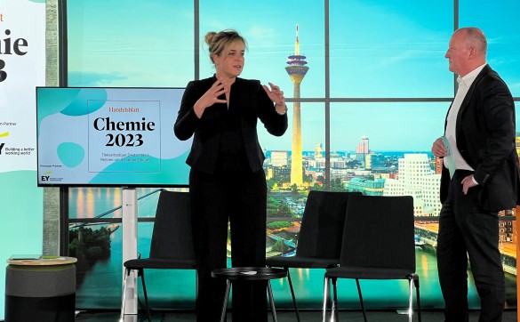 Abschluss Keynote von Mona Neubaur, Ministerin für Wirtschaft, Industrie, Klimaschutz und Energie in Nordrhein-Westfalen: „Transformation trotz oder wegen der Krise?“