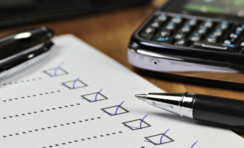 Die Handreichung gibt den aktuell verfügbaren Wissensstand wieder und hilft Unternehmen dabei, die geltenden Anforderungen an die Konformitätserklärung systematisch umzusetzen. &copy; Björn-Wylezich/stock.adobe.com