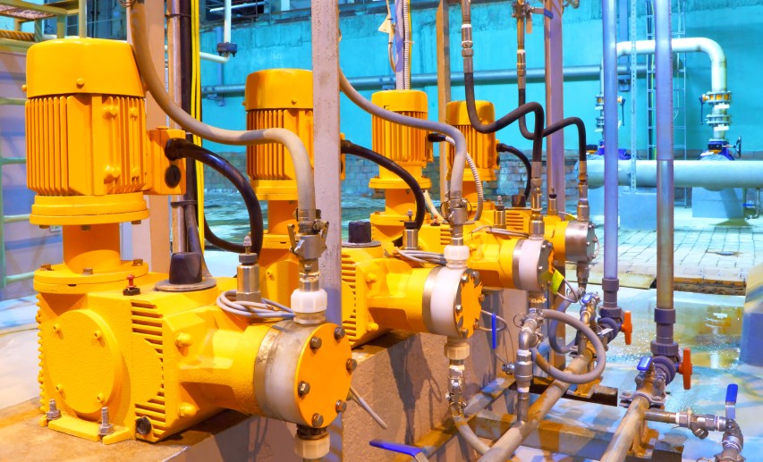 Druckluftmembranpumpen müssen innerhalb klar definierter Druckgrenzen betrieben werden, um Schäden und Leckagen zu vermeiden. &copy; hramovnick - stock.adobe.com