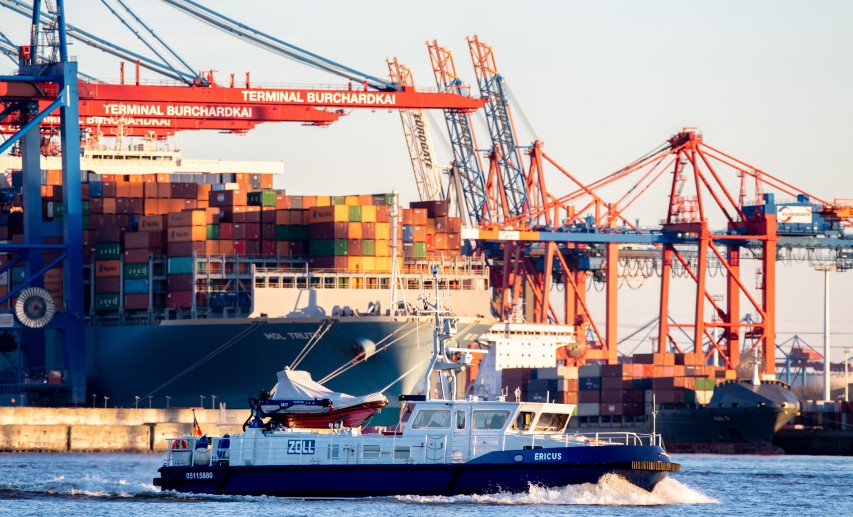 Eine exportorientierte europäische Wirtschaft braucht effiziente und straffe Zollverfahren, die künftigen Herausforderungen standhalten könnten. Daher begrüßt der VCI die anstehende Reform des Zollkodex der EU prinzipiell. © picture alliance / Hauke-Christian Dittrich Eine exportorientierte europäische Wirtschaft braucht effiziente und straffe Zollverfahren, die künftigen Herausforderungen standhalten könnten. Daher begrüßt der VCI die anstehende Reform des Zollkodex der EU prinzipiell. © picture alliance / Hauke-Christian Dittrich