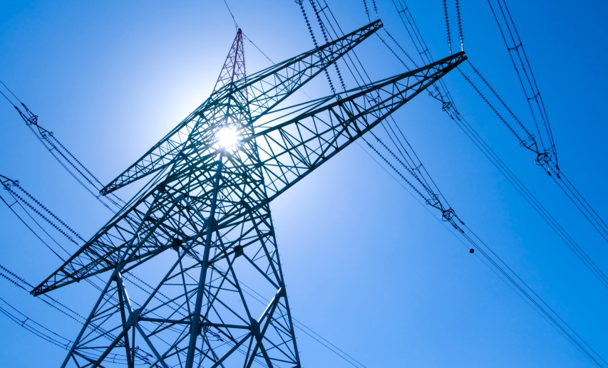 Die chemisch-pharmazeutische Industrie steht weiterhin vor enormen wirtschaftlichen Herausforderungen: Hohe Energiekosten haben Produktionsrückgänge, Schließungen und Abwanderungen zur Folge. © istock.com/Uwe Zänker